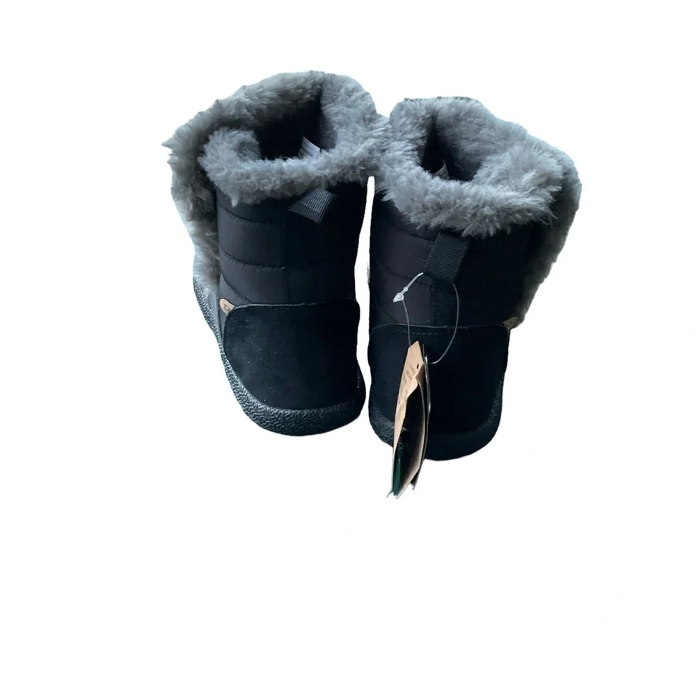 LAMO‎ NWT Weather-Resistant Alina Bootie - Size 8